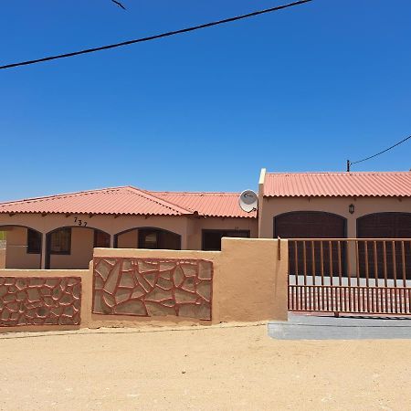 Jjp Self Catering - Three Bedroom House Lüderitz Zewnętrze zdjęcie