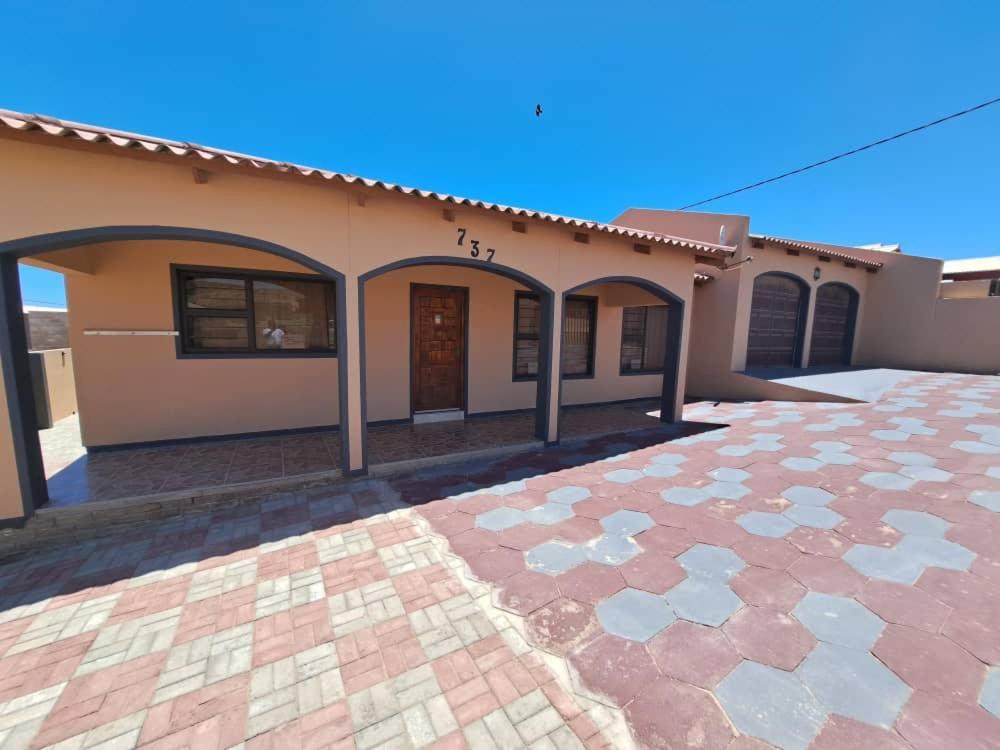 Jjp Self Catering - Three Bedroom House Lüderitz Zewnętrze zdjęcie