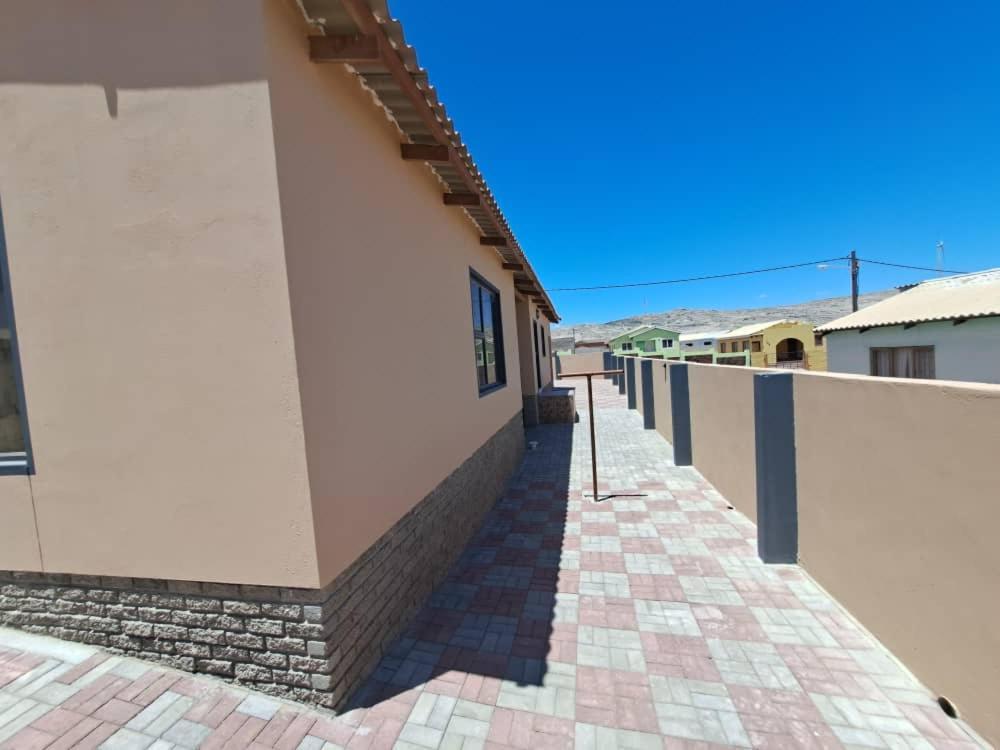 Jjp Self Catering - Three Bedroom House Lüderitz Zewnętrze zdjęcie