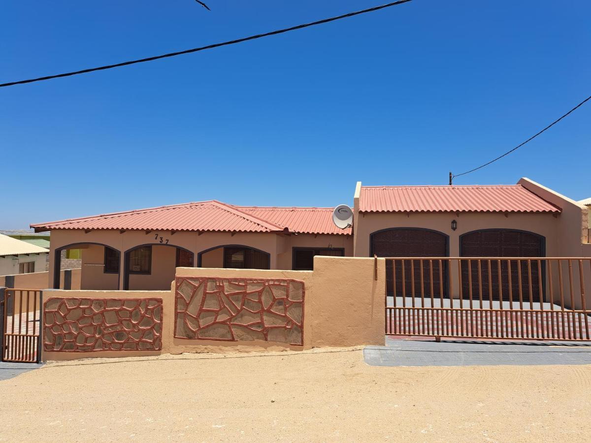 Jjp Self Catering - Three Bedroom House Lüderitz Zewnętrze zdjęcie